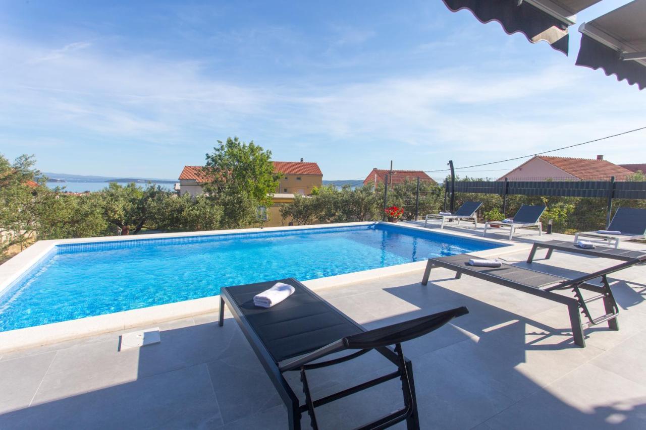 Villa Ivano With Sea&Mountain View Kaštel Stari Kültér fotó