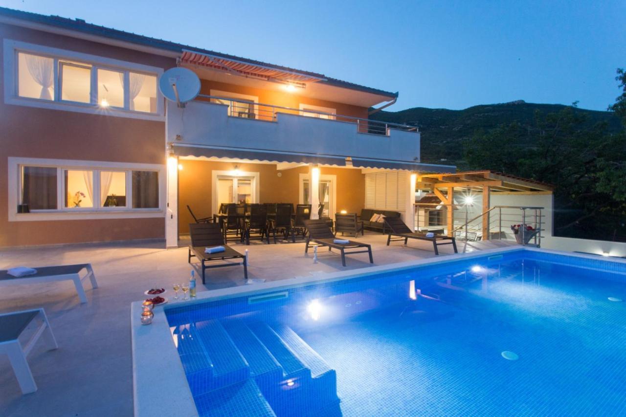 Villa Ivano With Sea&Mountain View Kaštel Stari Kültér fotó